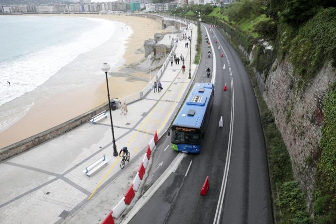 Paseo de La Concha, donde se están ejecutando varias obras y permanece cerrado al tráfico salvo para vehículos especiales