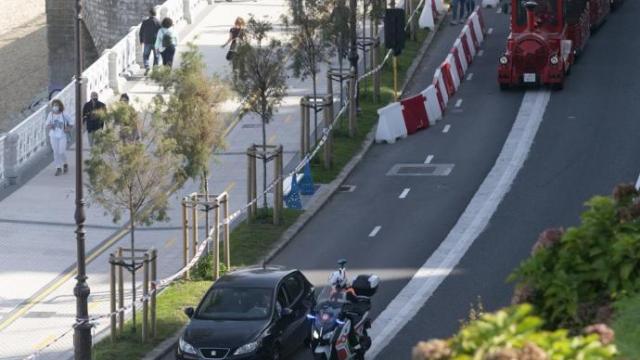 26 conductores fueron multados este lunes por circular por el paseo de La Concha