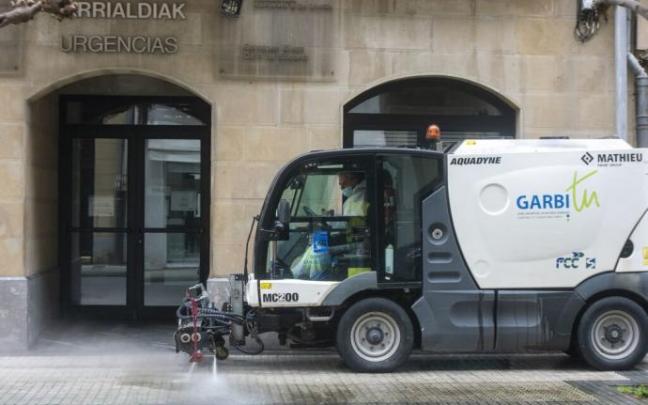 Una máquina del servicio de limpieza de Donostia. Una máquina del servicio de limpieza de Donostia.