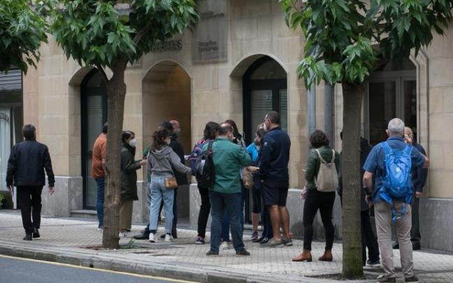 El macrobrote de Mallorca afecta ya a 470 estudiantes de seis comunidades El macrobrote de Mallorca afecta ya a 470 estudiantes de seis comunidades