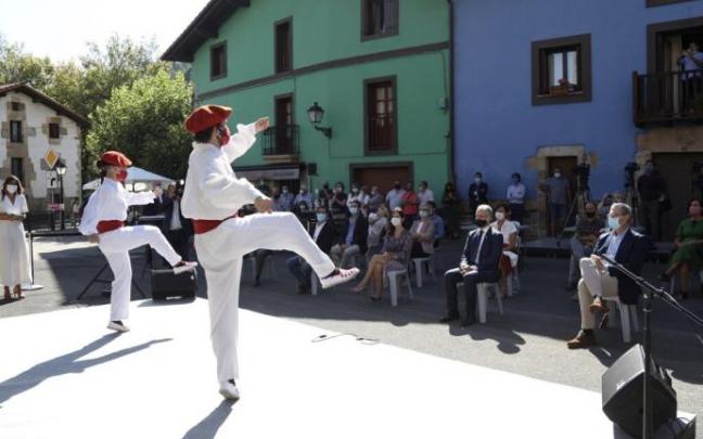 Un momento del Día de la Diáspora celebrado en Ormaiztegi en 2020. Un momento del Día de la Diáspora celebrado en Ormaiztegi en 2020.