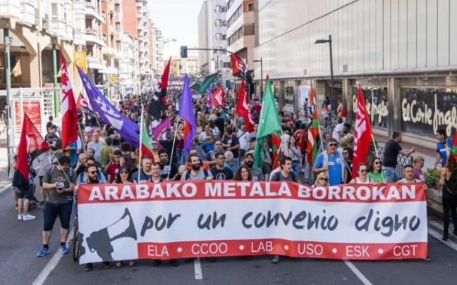 Manifestación de la primera jornada de huelga, el 18 de mayo. Manifestación de la primera jornada de huelga, el 18 de mayo.