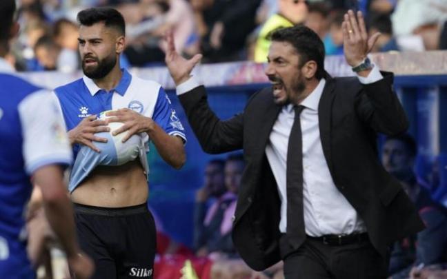 Velázquez vivió el partido con la máxima intensidad