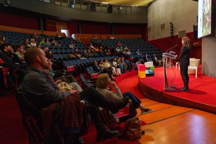 Jornada en el Palacio Europa.