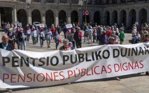 Manifestación de pensionistas, este lunes. Manifestación de pensionistas, este lunes.