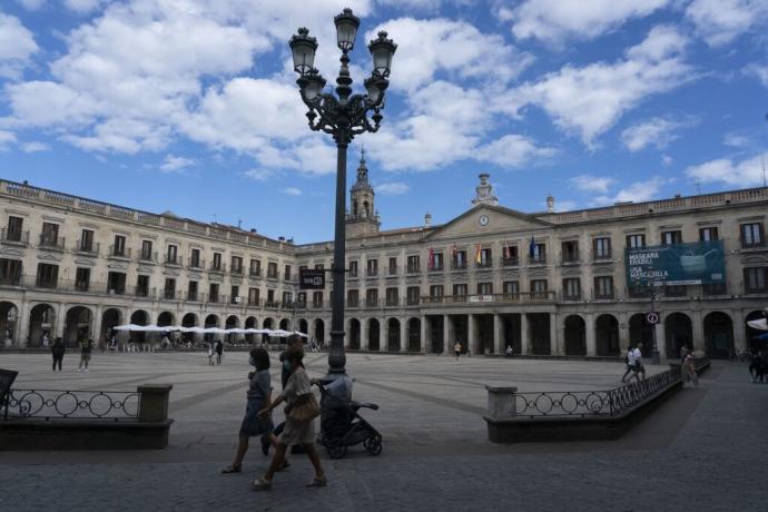 Fachada del Ayuntamiento de Vitoria.