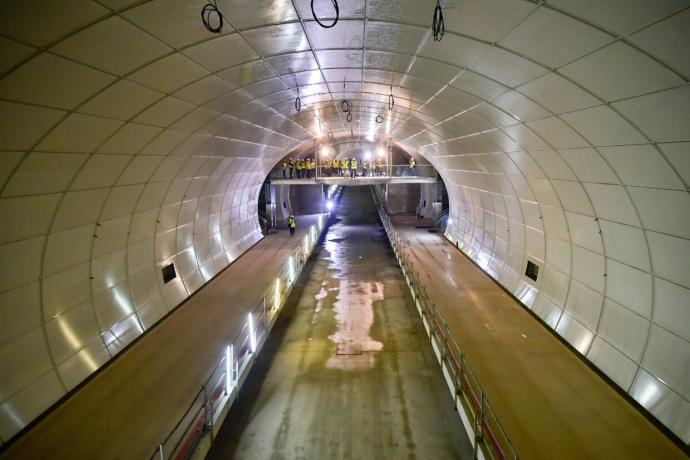 Interior de la futura estación de Benta Berri, a falta de las vías y el equipamiento.