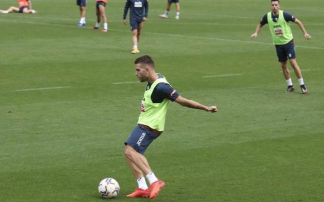 Kevin Rodrigues, en un entrenamiento del Eibar durante el pasado curso. Kevin Rodrigues, en un entrenamiento del Eibar durante el pasado curso.