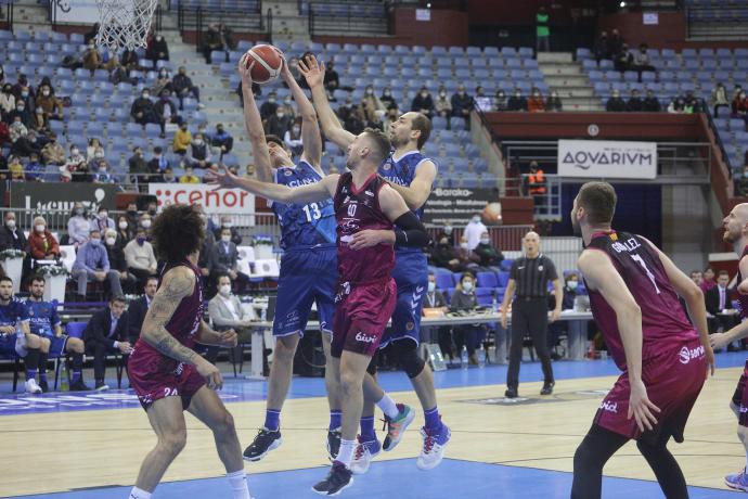 Partido entre el GBC y el Lleida, el pasado mes de diciembre en Illunbe.