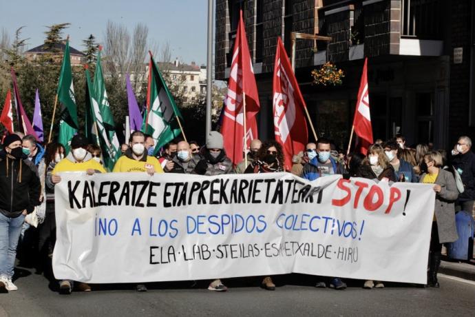 Protesta en Vitoria contra la reforma laboral.