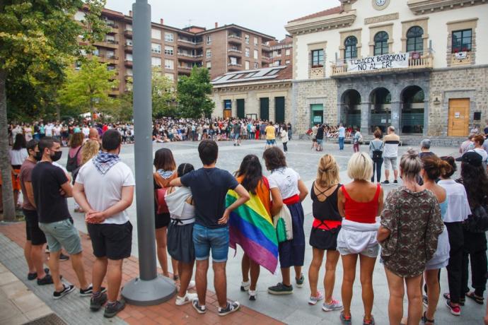 Un momento de la concentración celebrada en Amurrio.