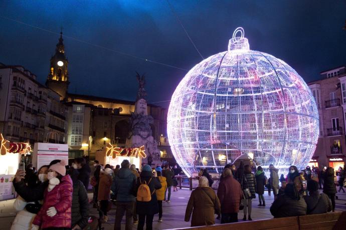 A las 18.00 horas se encenderán las luces navideñas instaladas en distintas calles y plazas de la capital alavesa