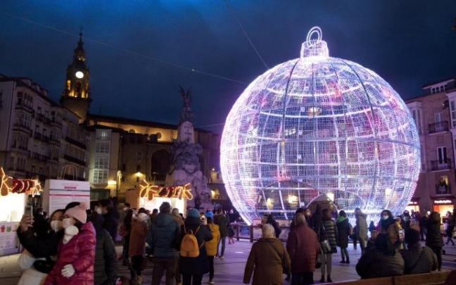 A las 18.00 horas se encenderán las luces navideñas instaladas en distintas calles y plazas de la capital alavesa