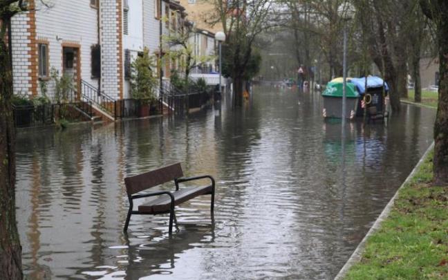 Exterior de la calle La Presa, en Abetxuko.