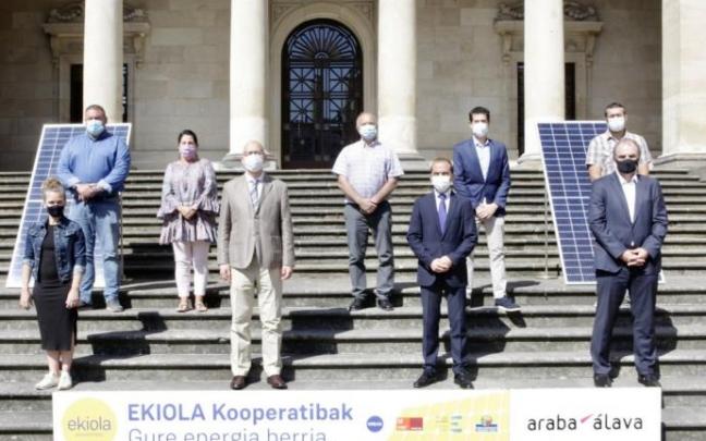 Presentación de la constitución de los seis parques solares en las cuadrillas alavesas