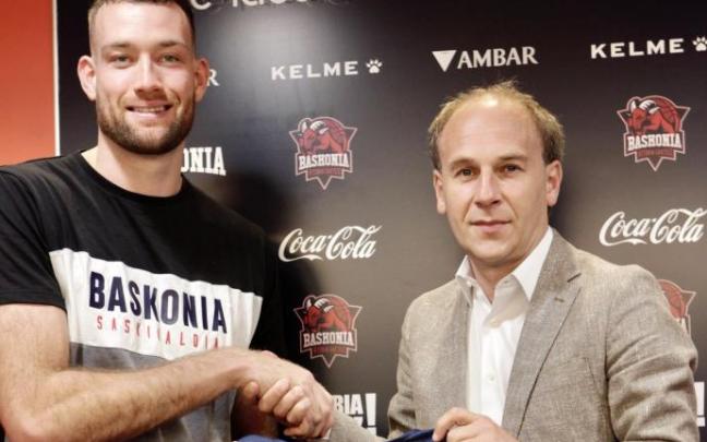 "Hemos alternado partidos buenos con cosas positivas y otros en los que nos han ocurrido cosas de pretemporada", valoró Félix Fernández "Hemos alternado partidos buenos con cosas positivas y otros en los que nos han ocurrido cosas de pretemporada", valoró Félix Fernández