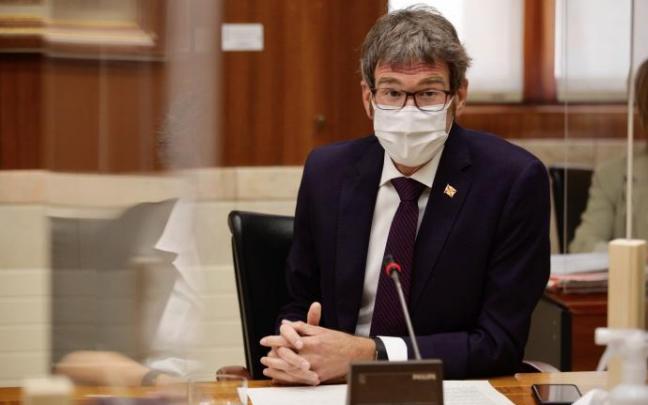 A través de las redes sociales, el alcalde de Vitoria y presidente de Eudel ha criticado el rechazo judicial a una medida que "pretende reducir contagios y aliviar la presión sanitaria para salvar vidas" A través de las redes sociales, el alcalde de Vitoria y presidente de Eudel ha criticado el rechazo judicial a una medida que "pretende reducir contagios y aliviar la presión sanitaria para salvar vidas"