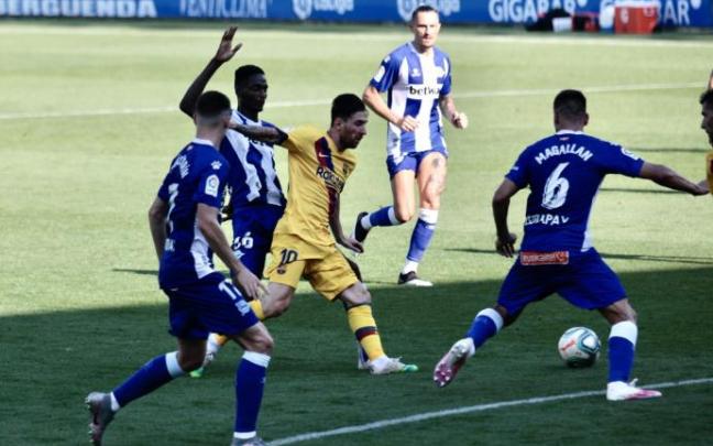 LaLiga ha confirmado que ha alcanzado un acuerdo estratégico con el fondo de inversión internacional CVC para inyectar 2.700 millones de euros en la competición y los clubs LaLiga ha confirmado que ha alcanzado un acuerdo estratégico con el fondo de inversión internacional CVC para inyectar 2.700 millones de euros en la competición y los clubs
