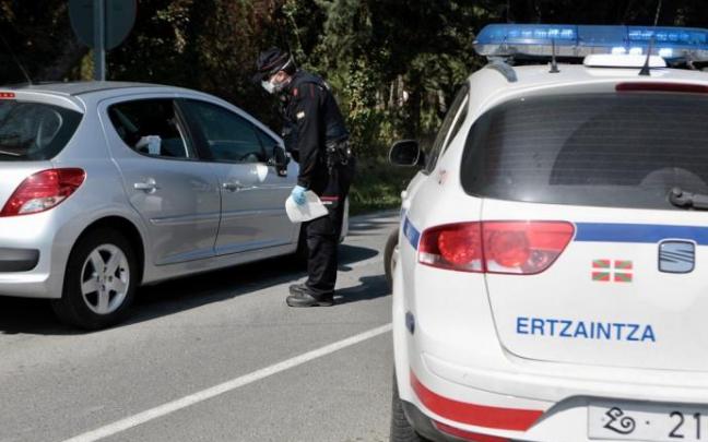 Patrulla de la Ertzaintza.