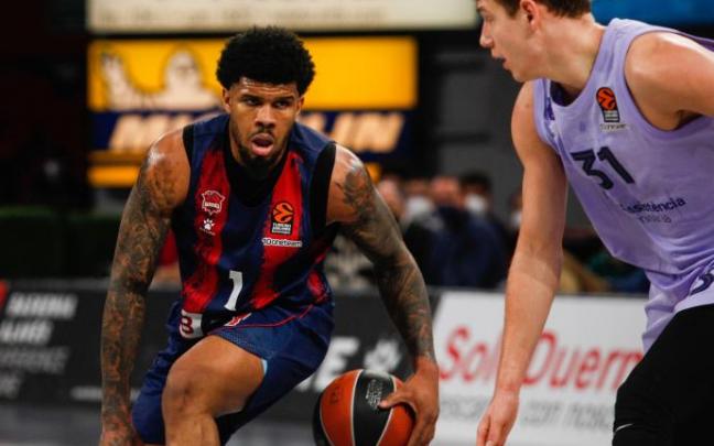 El base americano Lamar Peters da motivos al club para cumplir íntegro su contrato hasta el final de curso