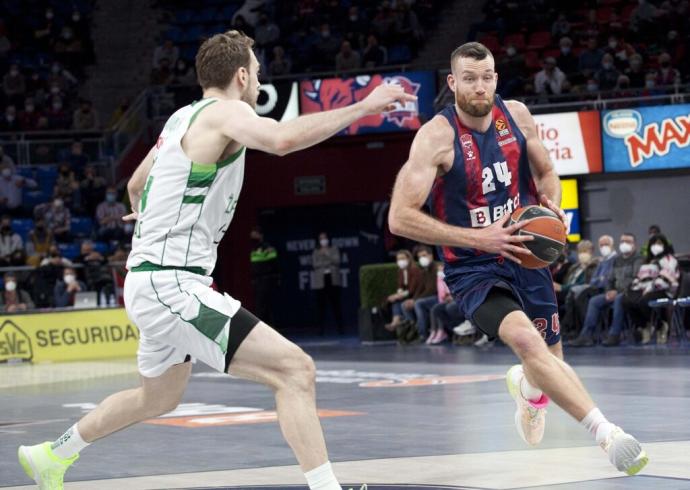 Matt Costello, durante el partido disputado ante el Zalgiris Kaunas