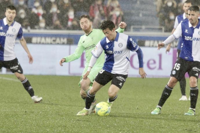 La segunda etapa de Facundo Pellistri en el Deportivo Alavés no está siendo como ninguna de las dos partes esperaba.