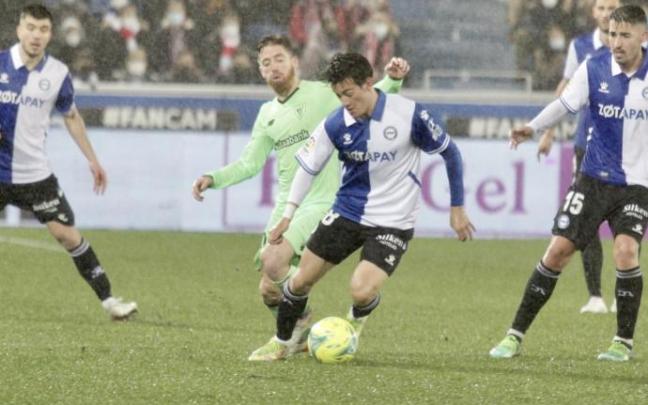 La segunda etapa de Facundo Pellistri en el Deportivo Alavés no está siendo como ninguna de las dos partes esperaba.