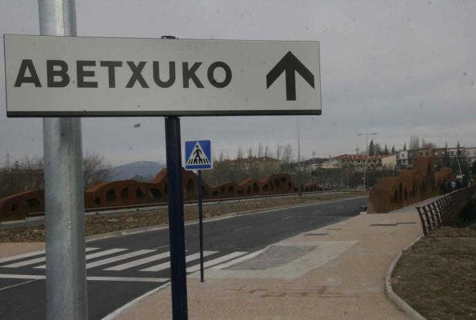 Desde la Asociación de Vecinos Uribe-Nogales del barrio de Abetxuko han denunciado una nueva agresión machista en la capital alavesa