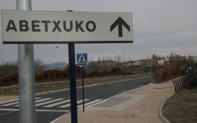 Desde la Asociación de Vecinos Uribe-Nogales del barrio de Abetxuko han denunciado una nueva agresión machista en la capital alavesa