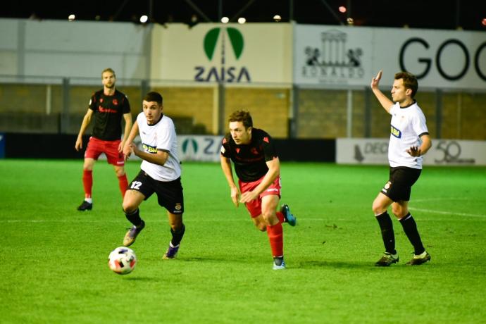 Partido de futbol de Segunda B entre Real Unión y Real Sociedad B en el Stadium Gal de Irun .