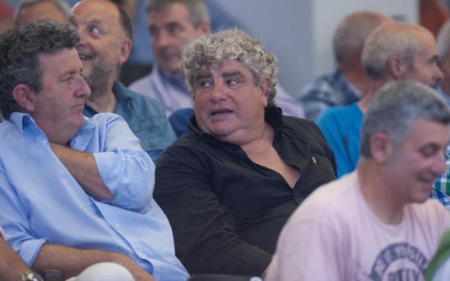 Panpi Ladutxe, en un partido entre Martínez de Irujo y Retegi Bi, en 2014. Panpi Ladutxe, en un partido entre Martínez de Irujo y Retegi Bi, en 2014.