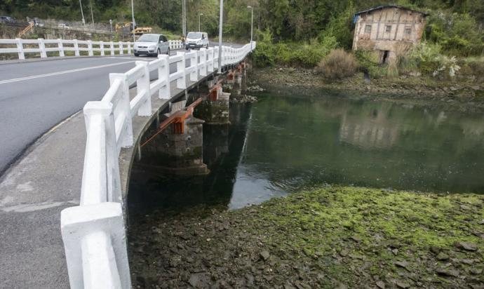 Puente antiguo de Astiñene