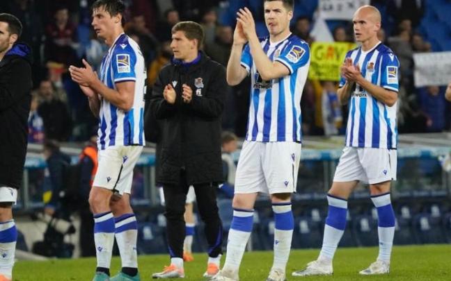 Le Normand, Zubeldia y Guridi, todos ellos salidos de Zubieta, al finalizar el encuentro contra el Barça