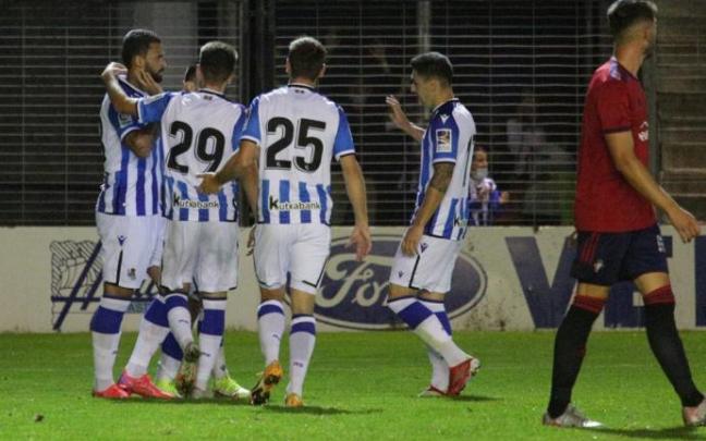 Los jugadores realistas celebran el tanto de Willian José.