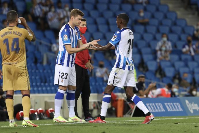 Alexander Sorloth y Alexander Isak.