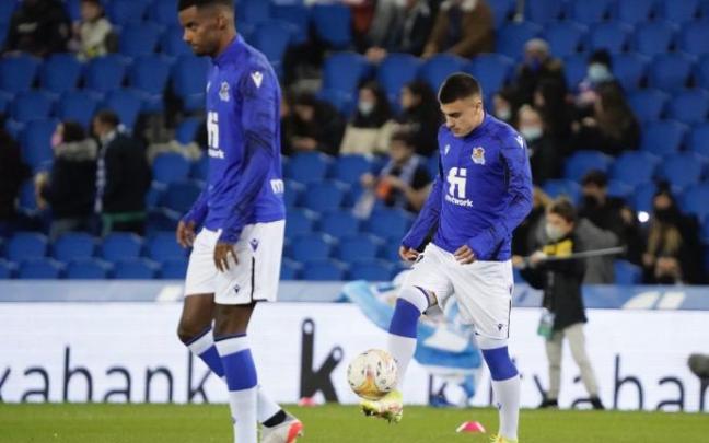 Isak y Barrenetxea serán dos de los atacantes realistas.