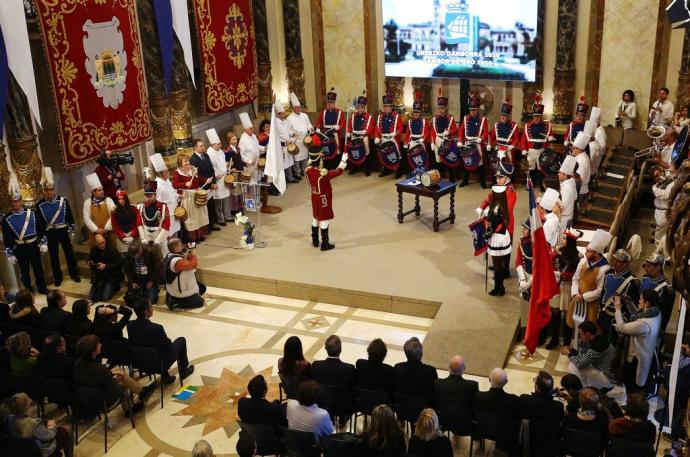 Un momento de la ceremonia de entrega del último Tambor de Oro.