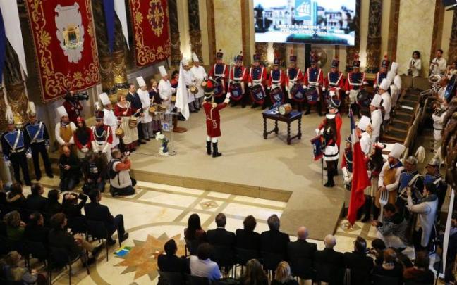 Un momento de la ceremonia de entrega del último Tambor de Oro.