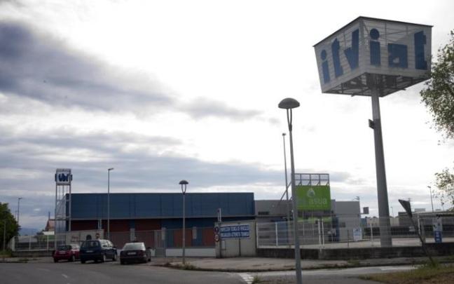 Todos los vehículos deberán pasar en algún momento por un centro de ITV. Todos los vehículos deberán pasar en algún momento por un centro de ITV.