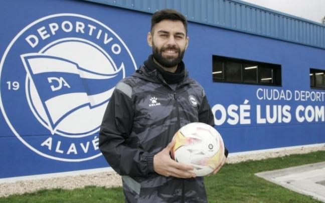 Duarte posa en las instalaciones de Ibaia.