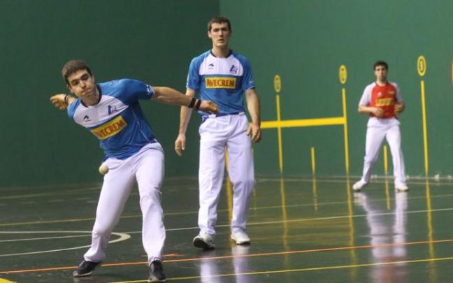 Irribarria-Rezusta son líderes del Campeonato de Parejas. Irribarria-Rezusta son líderes del Campeonato de Parejas.