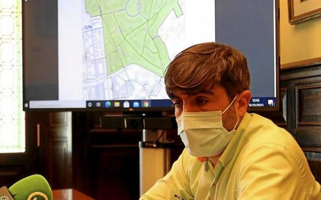 El delegado Borja Olazabal, presentando los cambios en la OTA. Foto: N.G.