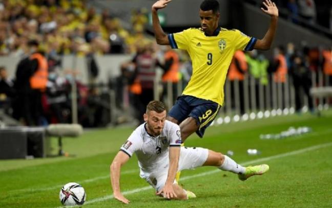 Isak, durante el partido de este sábado contra Kosovo.