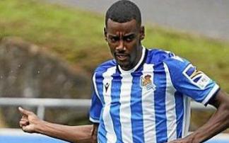 Isak, en un amistoso.