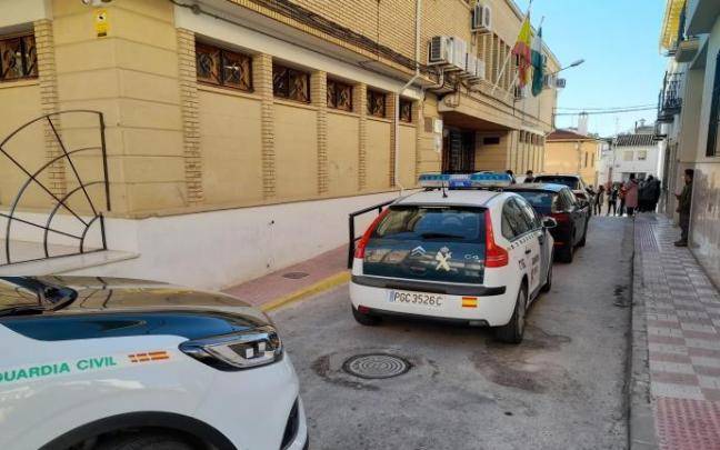 Los juzgados de Jaén tras la llegada del detenido.