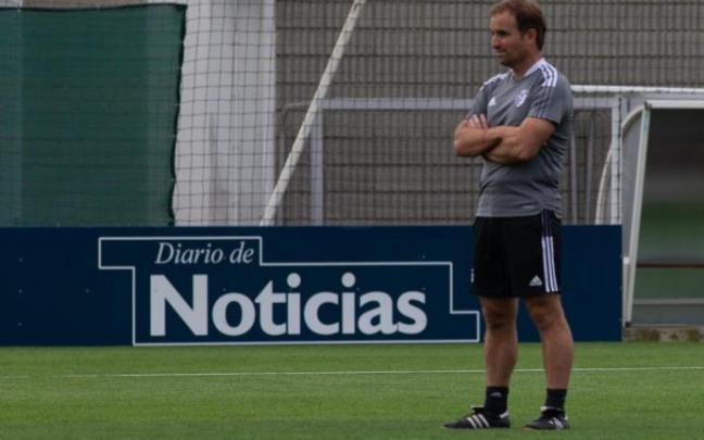 Arrasate, en un entrenamiento en Tajonar. Arrasate, en un entrenamiento en Tajonar.