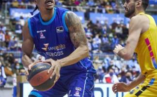 Jarell Eddie, en acción contra el Tenerife.