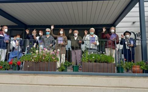 Ocho escritores de San Jerónimo en busca de una autora