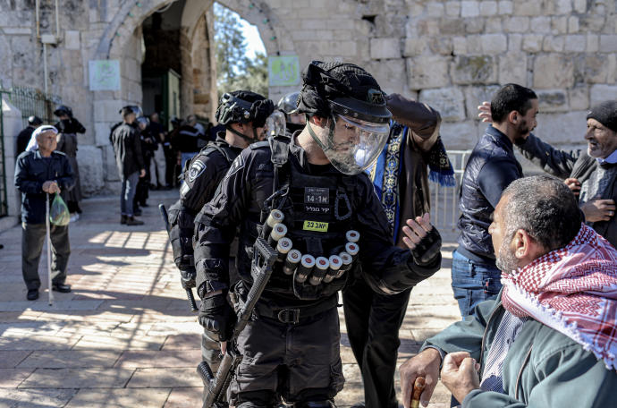 Los incidentes no solo tuvieron lugar enla Explanada sino también dentro de la propia mezquita de Al Aqsa