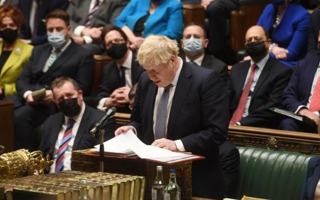 Johnson se ha visto obligado a pedir perdón por este escándalo en el Parlamento